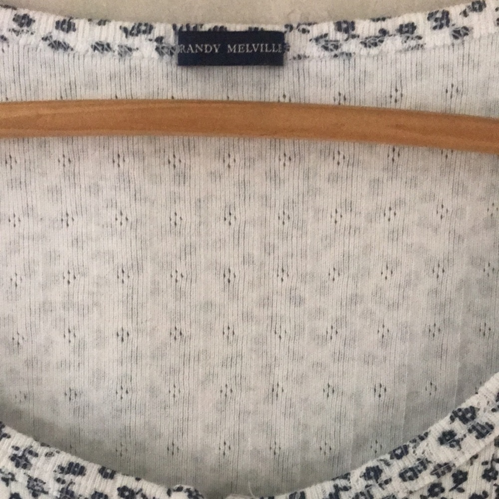 Brandy Melville floral top - Picture 2 of 4